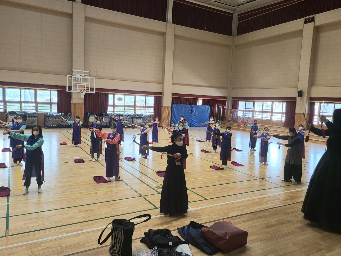 진주검무 활동사진2.jpg