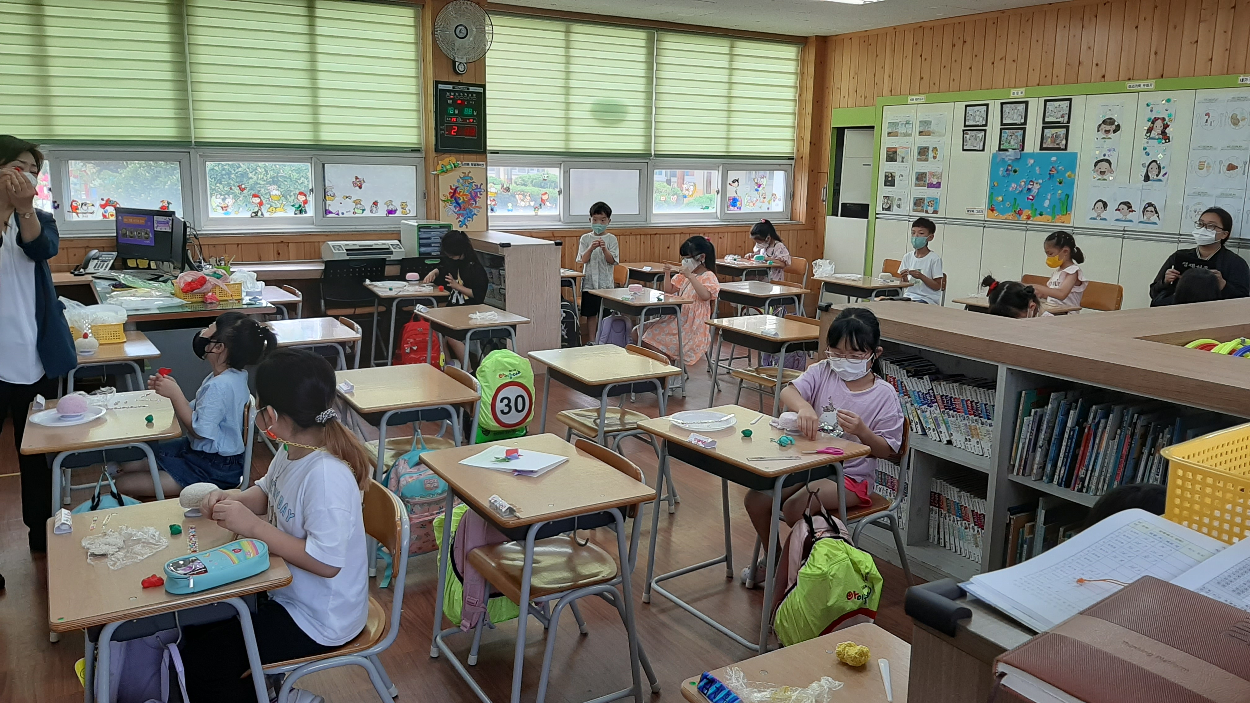 2022. 돌봄교실 공개의 날 사진1.jpg