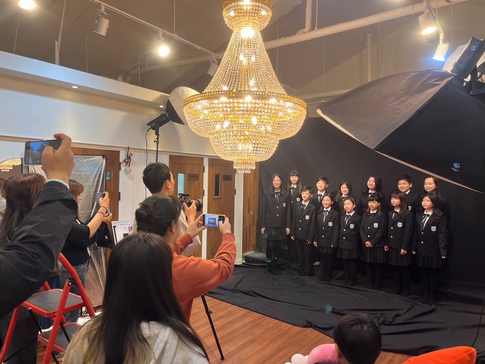 제8회 정기연주회 팜플릿 촬영